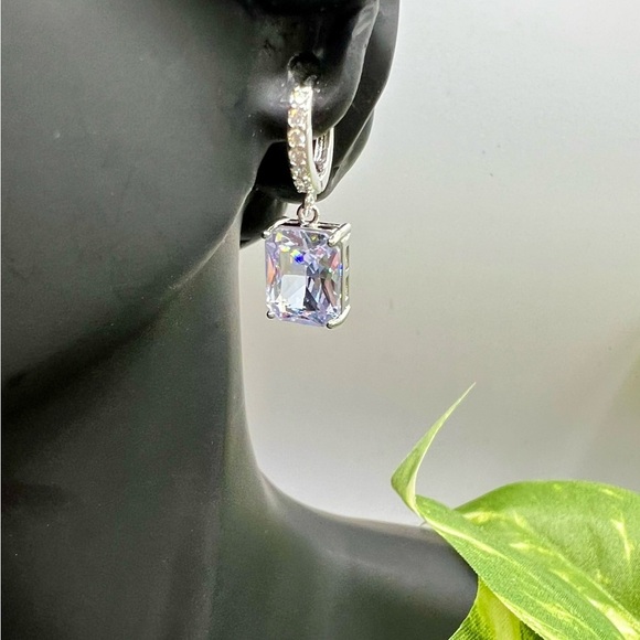 New Princess Cut Lavender & Silver Iridescent Crystal Pierced Drop Earrings - Picture 2 of 10